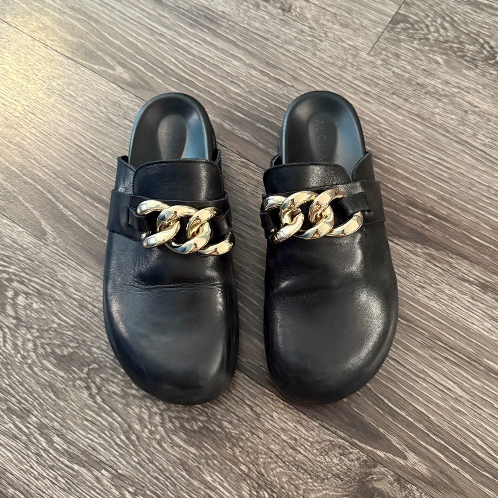 Alohas Fireplace Leather Mule